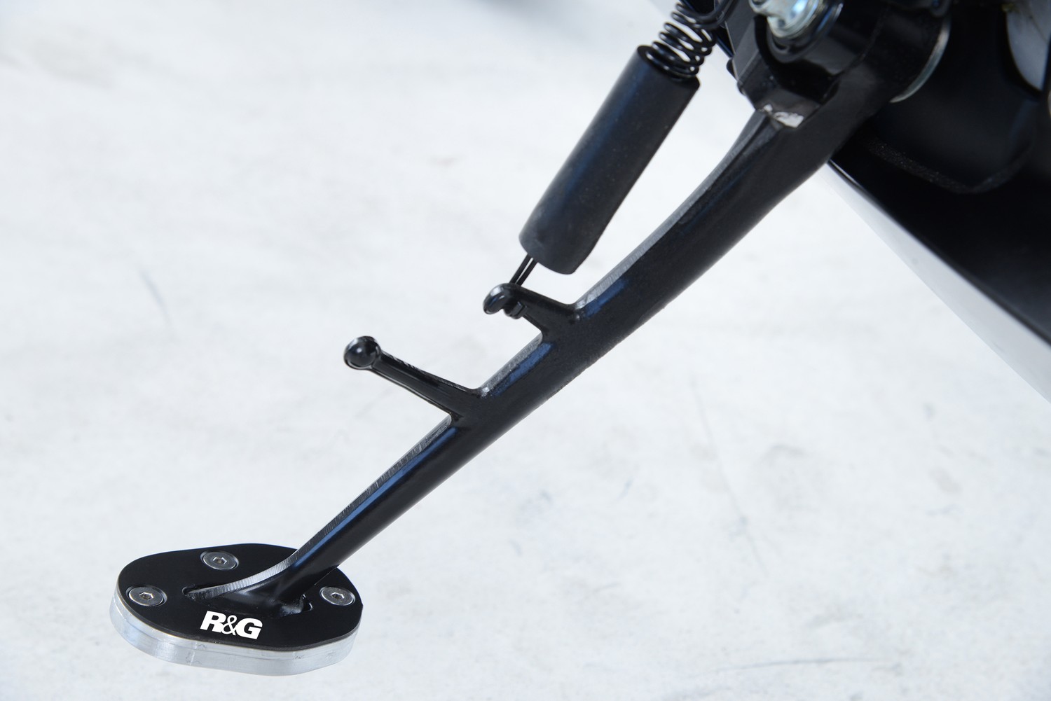 R&G Racing Kickstand Shoe for the Yamaha YZF-R6 '17-'22 R&G Racing Kickstand Shoe for the Yamaha YZF-R6 '17-'22